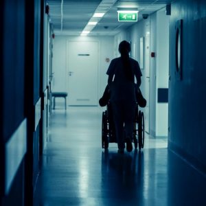 Surveillant(e)- Visiteur de nuit en secteur social et médico-social